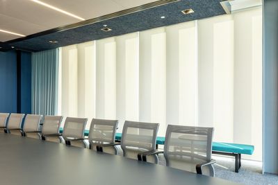 Rollo-Systeme, SG 4960, Versascreen 1-10%, Virgin Money, Glasgow, Scotland, United Kingdom