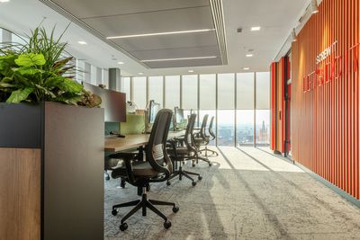 Rollo-Systeme, SG 4960, Versascreen 1-10%, Virgin Money, Glasgow, Scotland, United Kingdom