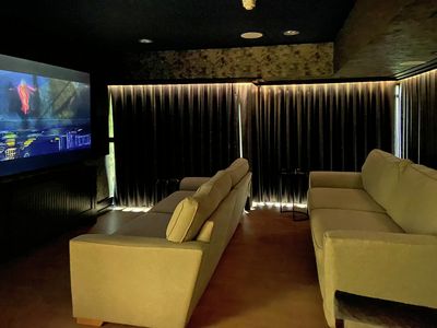 Systèmes de rideaux, SG 5600, Deep, Marie Curie Hospice, Newcastle, United Kingdom