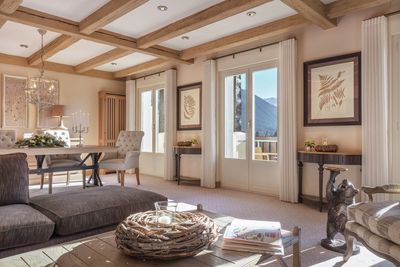 Metropole, SG 7610, Polyflax, Hotel Palace, Gstaad, Switzerland, Antique Bronze, Stud Endcap