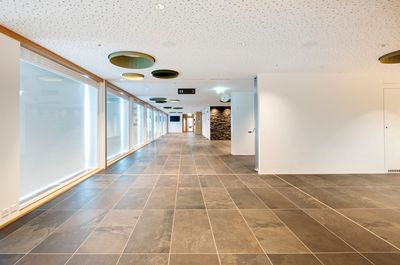 Rollo-Systeme, SG 4970, Aluscreen Futura 3%, Room shot "Glacier Restaurant Jungfraujoch", Switzerland