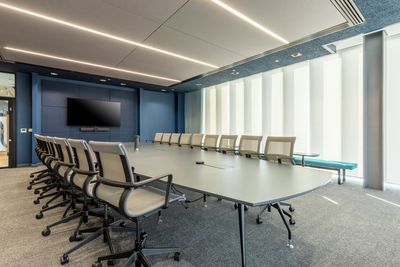 Rollo-Systeme, SG 4960, Versascreen 1-10%, Virgin Money, Glasgow, Scotland, United Kingdom