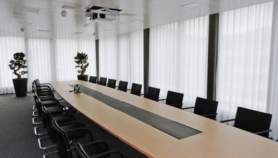 Systèmes de rideaux, SG 6010, Colorama 2, Room shot "Liebherr", Nussbaumen, Switzerland, Wave