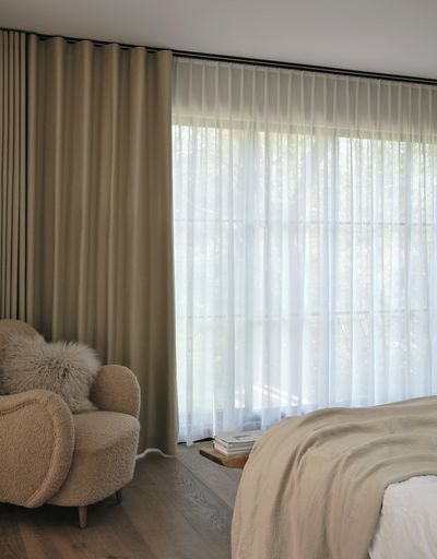 Vorhang-Systeme, SG 6465, Leviso, Private House, Cardiff, United Kingdom, Black