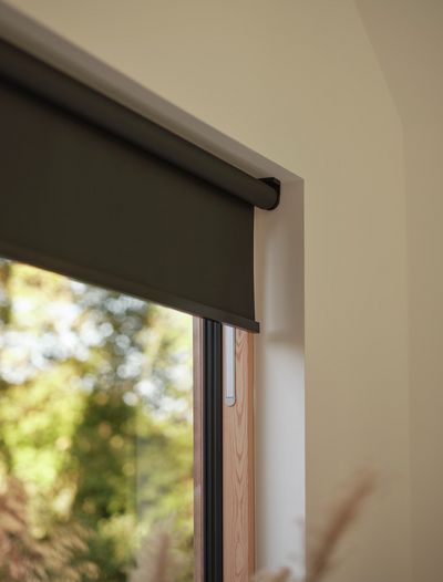 Rollo-Systeme, SG 4960, Versascreen 1-10%, Cedars, Ipswich, Suffolk, United Kingdom