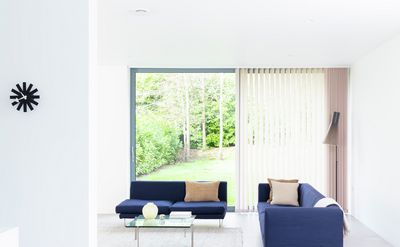 Vertikal-Lamellen, SG 2910, Multi Visio, Gerrards Cross, London, United Kingdom