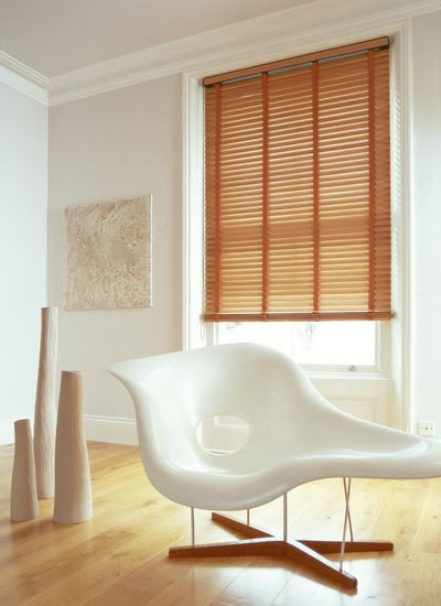 Stores vénitiens, SG 8910, Room shot