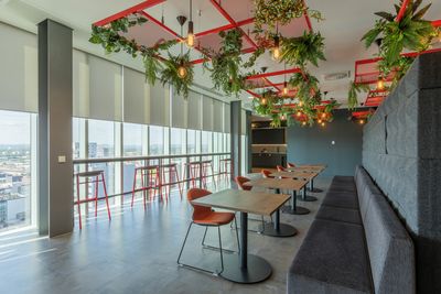 Rollo-Systeme, SG 4960, Versascreen 1-10%, Virgin Money, Glasgow, Scotland, United Kingdom