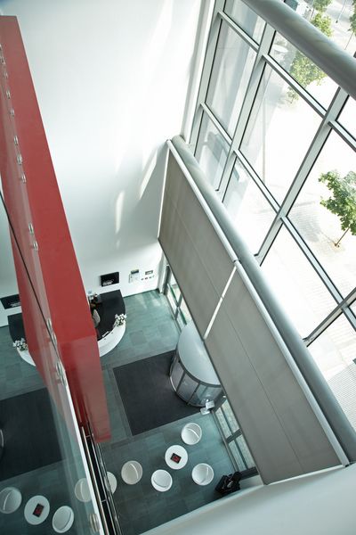 Systèmes stores enrouleurs, Multiscreen 1-10%, Room shot " Northern Design Centre", Gateshead, United Kingdom