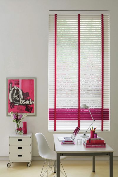 Horizontal-Jalousien, SG 8960, Wood slats, 50mm Stark + 50mm Lulu, T2 Finish with 38mm Lulu tape