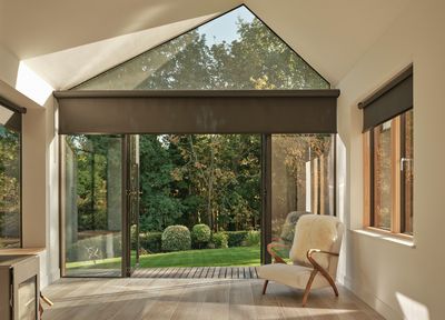 Rollo-Systeme, SG 4940, Versascreen 1-10%, Cedars, Ipswich, Suffolk, United Kingdom