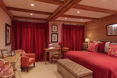 Metropole, SG 7610, Leviso Light, Hotel Palace, Gstaad, Switzerland, Black, Flush Endcap