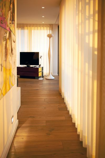 Vorhang-Systeme, SG 5600, Colorama 1, Room shot "Penthouse Herkulesblick", Kassel, Germany, Wave