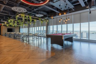 Rollo-Systeme, SG 4910, Versascreen 1-10%, Virgin Money, Glasgow, Scotland, United Kingdom