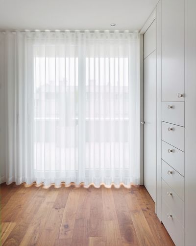 Vorhang-Systeme, SG 6010, Colorama 1, Room shot "Private Home", Gümligen, Switzerland, Wave