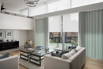 Vorhang-Systeme, SG 5600, Colorama 2, The Crescent, Edinburgh, Scotland, UK